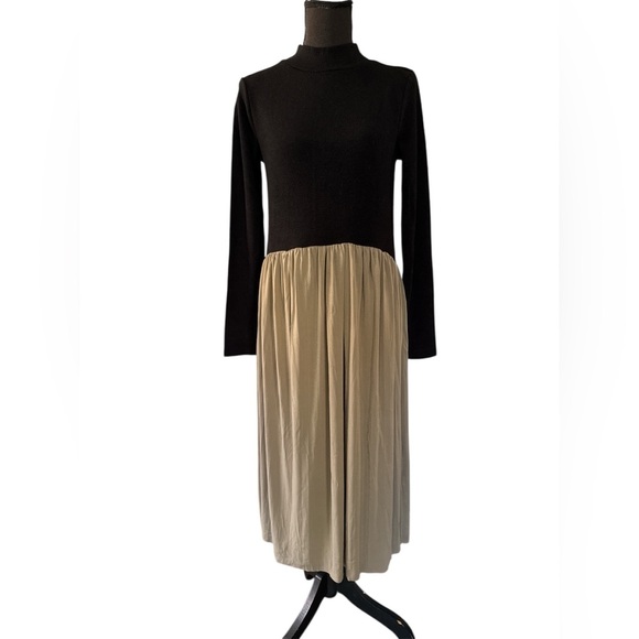 Zara Dresses & Skirts - Zara Black and Cream Long Sleeve Dress, Size L